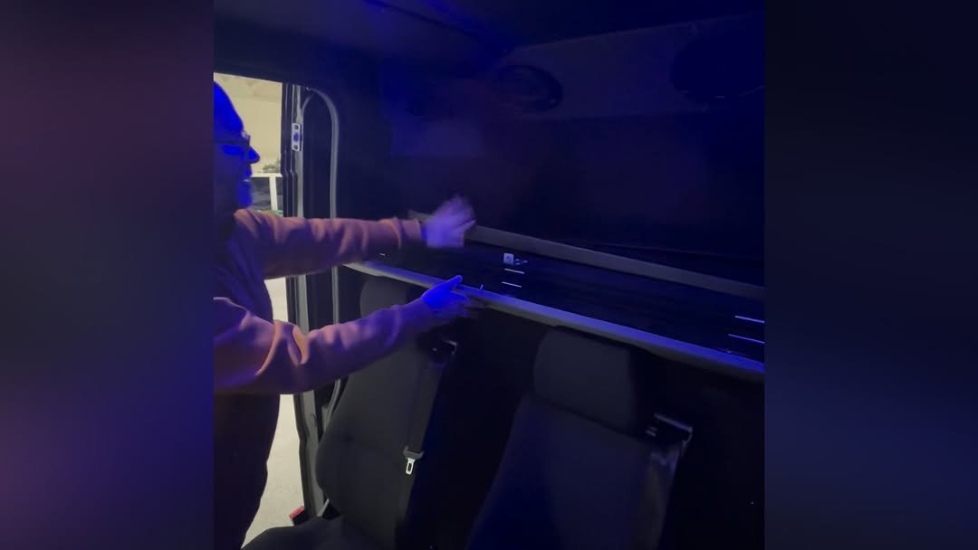 Toyota Proace Max taipuu myös hienosti 6h matkailuautoksi. 🚍 Tänään @hyrykimmo luovutti Ba...