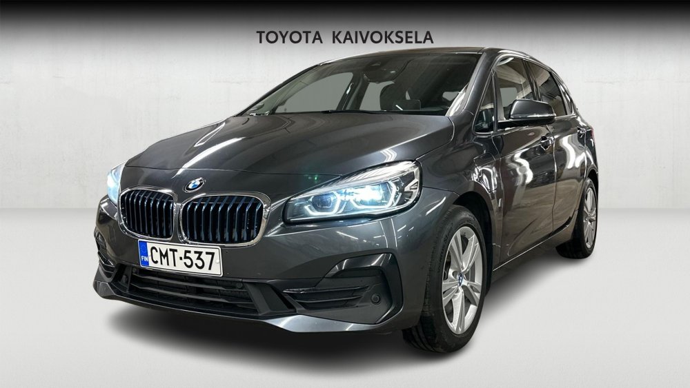 BMW 225