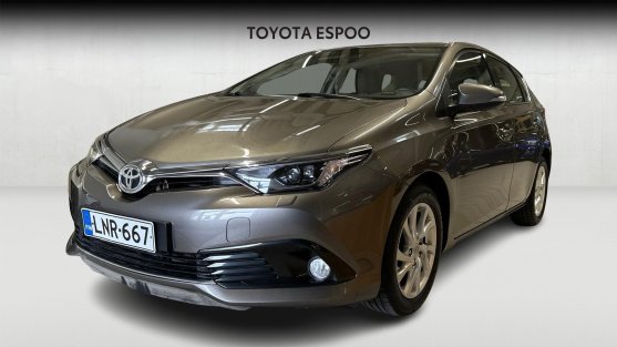 TOYOTA Auris