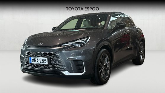 LEXUS Lbx