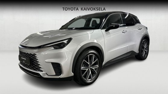 LEXUS Lbx