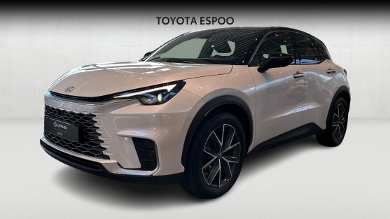 LEXUS Lbx